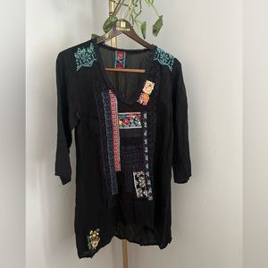 Johnny Was Black Embroidered Top ~ Size S